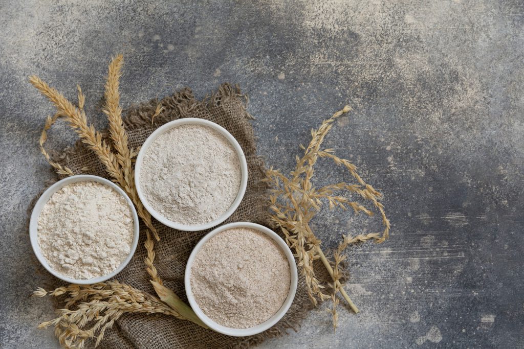 wheat flour coarse from whole wheat grains wheat